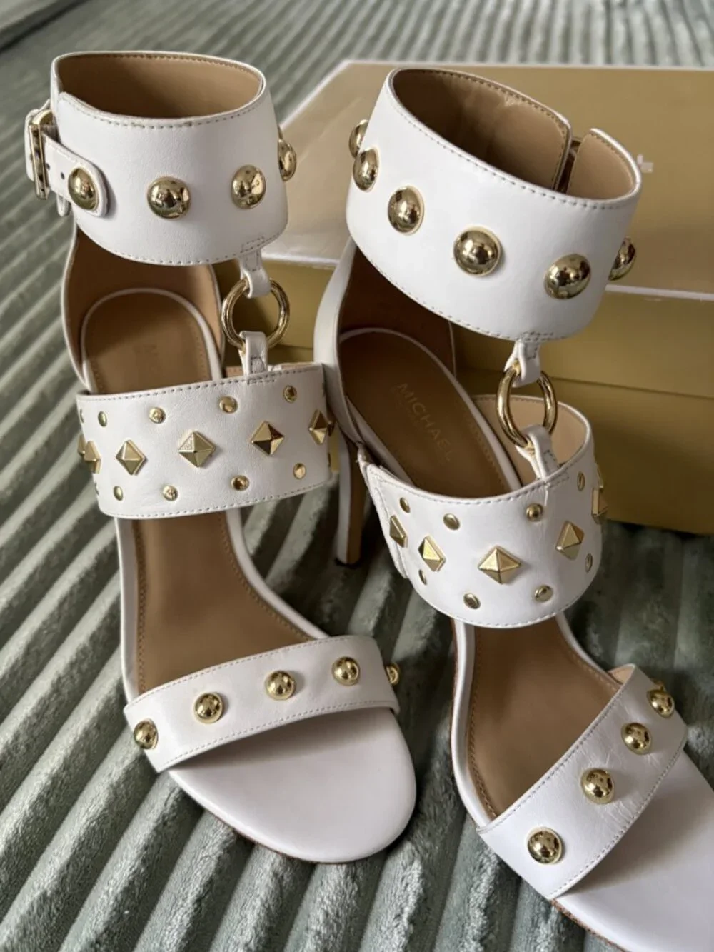 NEW Gorgeous Michael Kors Heels